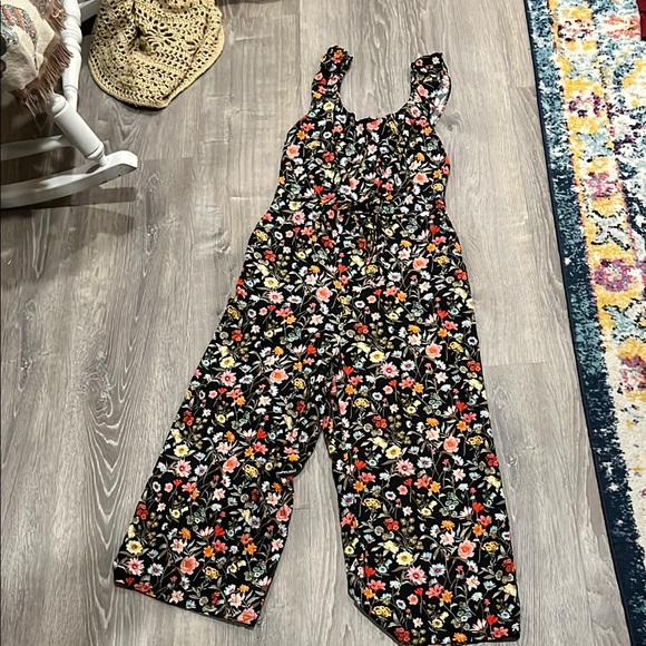 LOFT Pants - Loft Floral Jumpsuit